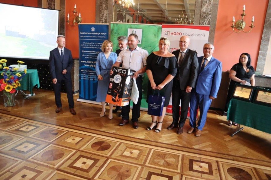 Laureaci nagrodzeni przez OIP w Kielcach
