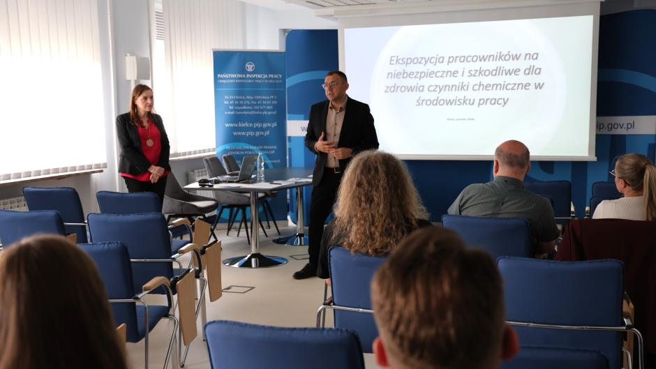Szkolenie poświęcone zagrożeniom chemicznym w środowisku pracy
